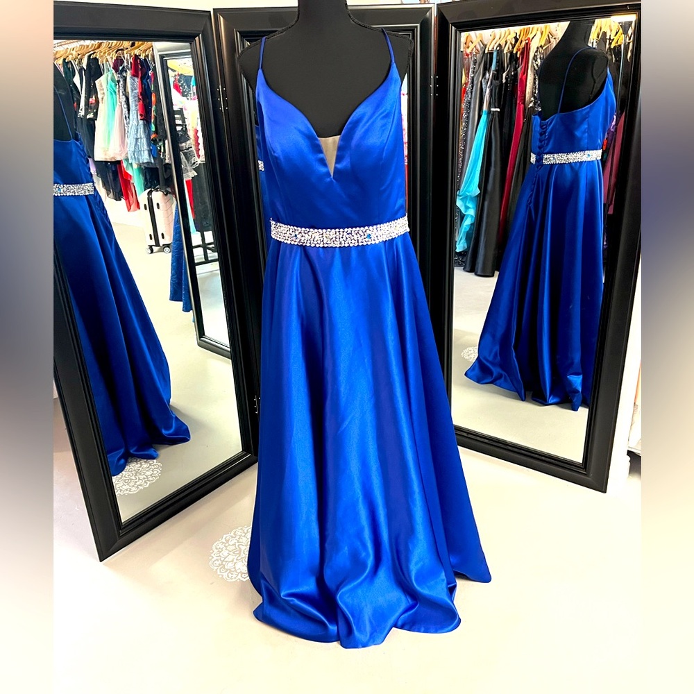 Plus size dress